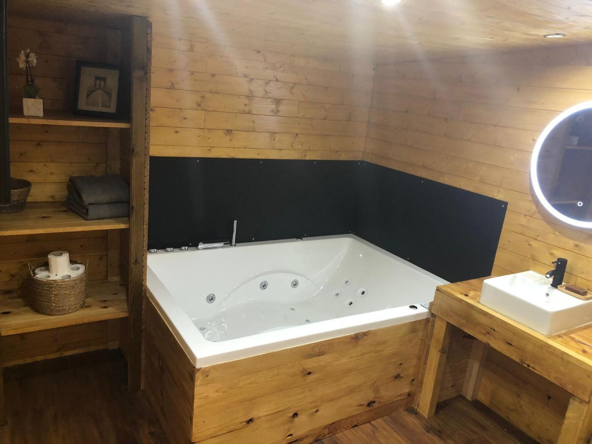 Chalet Mont Ventoux Et Chalet Vip Camaret-sur-Aigues Quarto foto